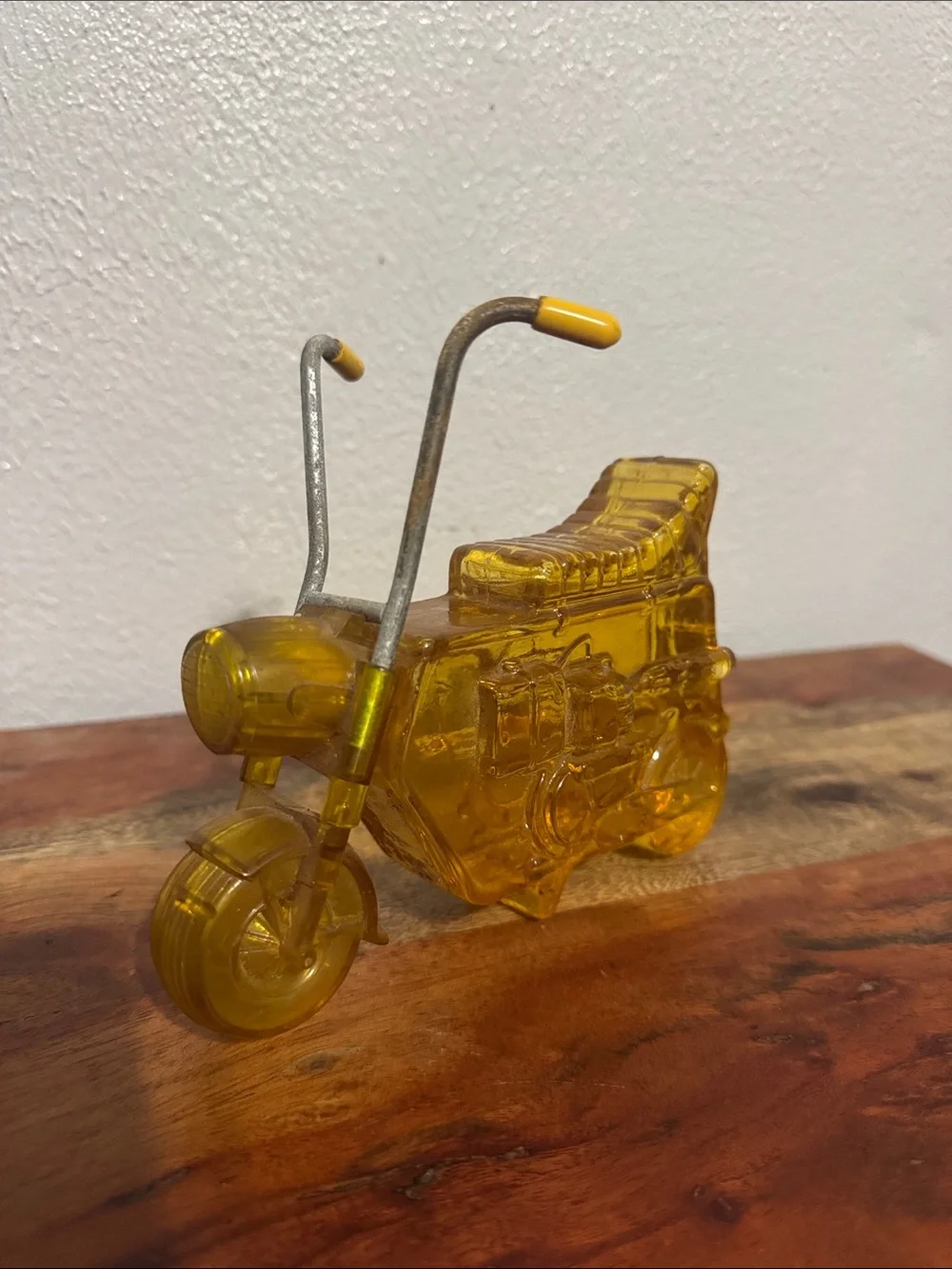 Vintage Avon Mini Bike Amber Glass Bottle Full 1970s Motorcycle Decanter Cologne - Picture 2 of 8